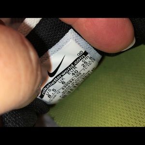 Nike Shoes - Nike running shoe Nike Shoes - Nike running shoe